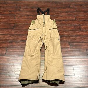 Burton reserve bib pants